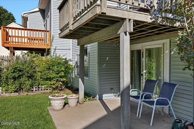 7048 Suzanne Lane, Guilderland, NY 12303