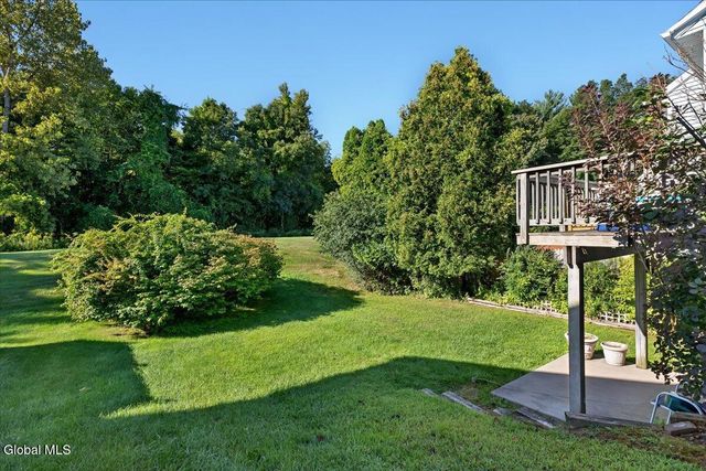 7048 Suzanne Lane, Guilderland, NY 12303