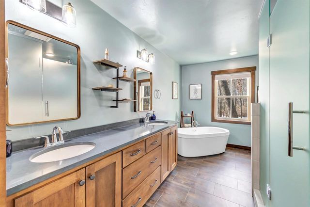 2442 LOXLEY COURT, Suamico, WI 54173