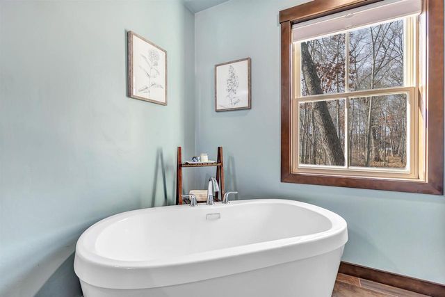 2442 LOXLEY COURT, Suamico, WI 54173