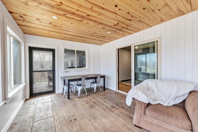 2442 LOXLEY COURT, Suamico, WI 54173