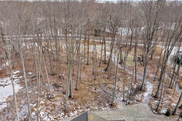 2442 LOXLEY COURT, Suamico, WI 54173