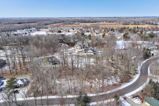 2442 LOXLEY COURT, Suamico, WI 54173