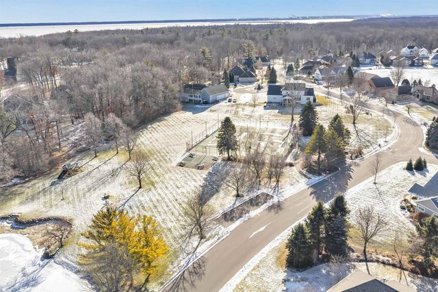 2442 LOXLEY COURT, Suamico, WI 54173