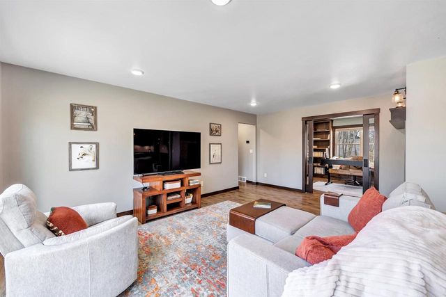 2442 LOXLEY COURT, Suamico, WI 54173