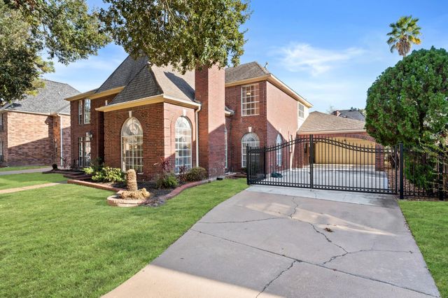 3303 Amber Forest Drive, Houston, TX 77068