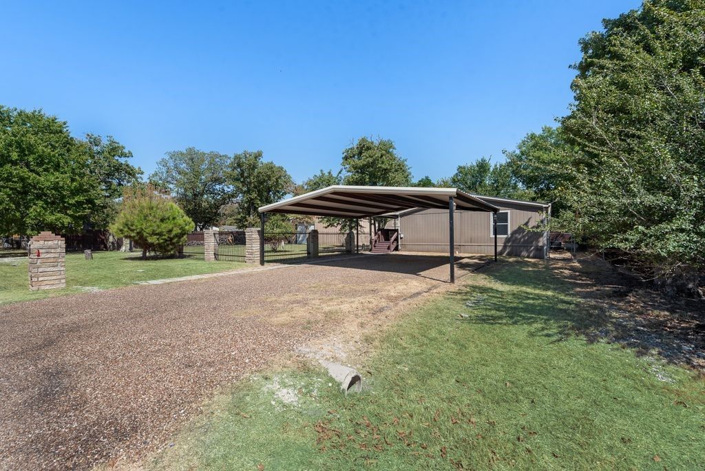 1517 Mockingbird Lane, Pelican Bay, TX 76020 — photo 2