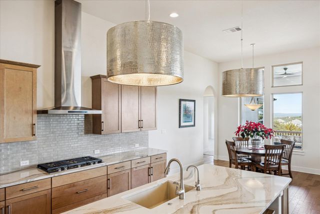 328 Barbaro DR, Austin, TX 78737