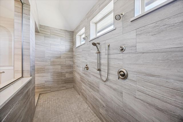 328 Barbaro DR, Austin, TX 78737