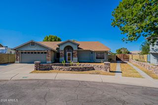 8844 W CAVALIER Drive, Glendale, AZ 85305