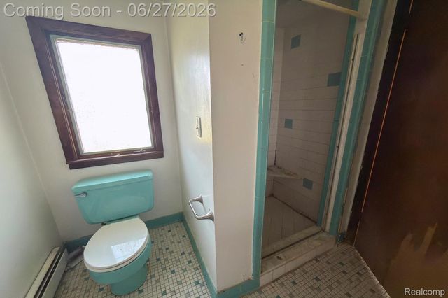 16650 Walcliff Drive, Clinton Charter Township, MI 48035