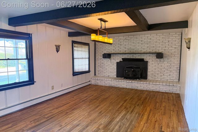 16650 Walcliff Drive, Clinton Charter Township, MI 48035