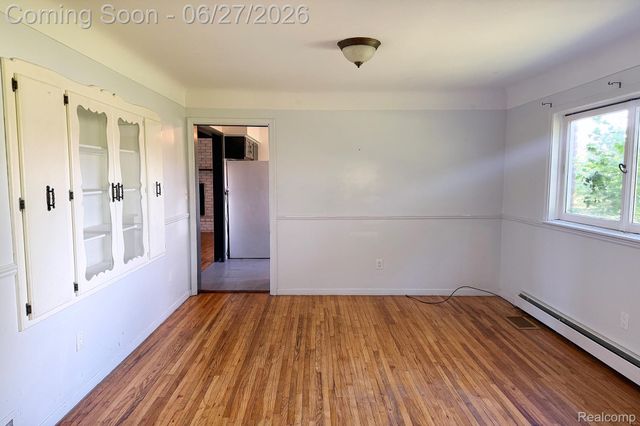 16650 Walcliff Drive, Clinton Charter Township, MI 48035