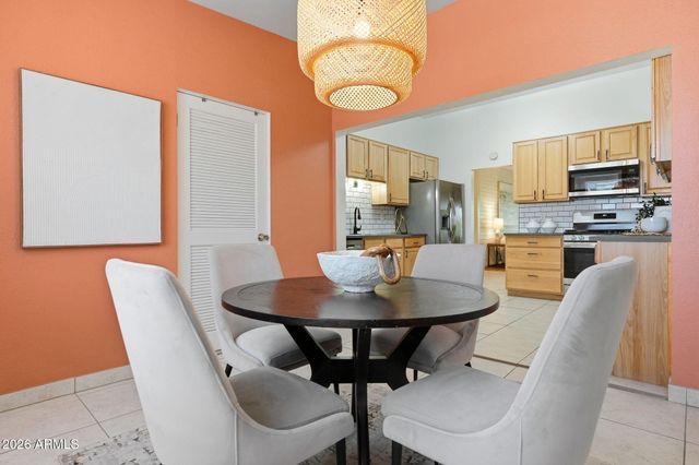 1201 E ROSE Lane 9, Phoenix, AZ 85014