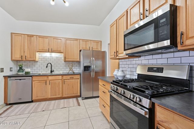 1201 E ROSE Lane 9, Phoenix, AZ 85014