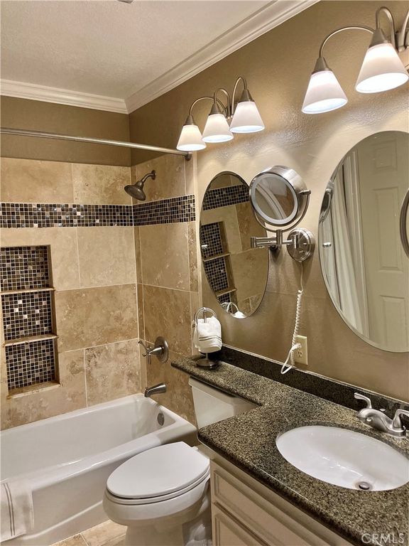 Image 12 of property listing at 109 Rockledge Lane, Lake Arrowhead, CA 92352