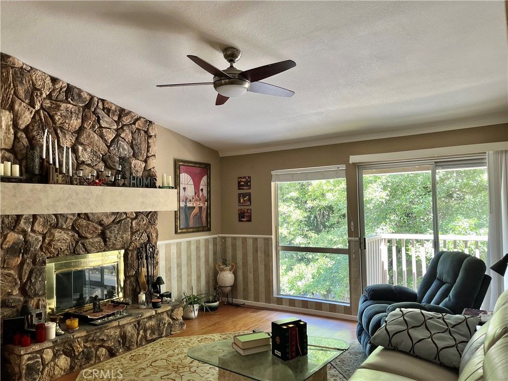 Image 1 of property listing at 109 Rockledge Lane, Lake Arrowhead, CA 92352