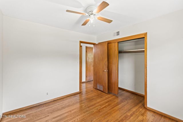 1025 Lancewood Drive, Knoxville, TN 37920