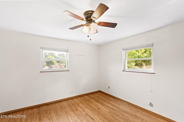 1025 Lancewood Drive, Knoxville, TN 37920