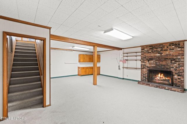 1025 Lancewood Drive, Knoxville, TN 37920
