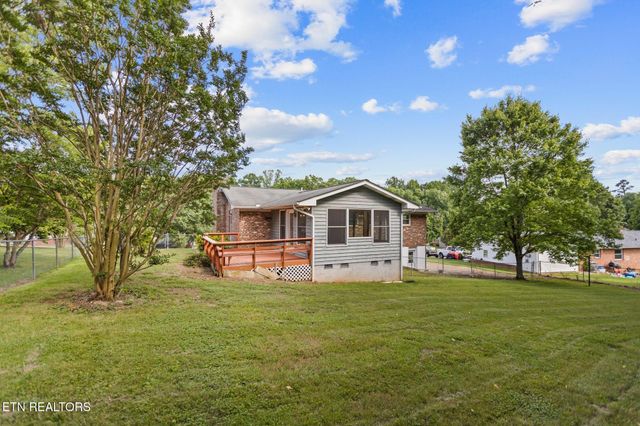 1025 Lancewood Drive, Knoxville, TN 37920