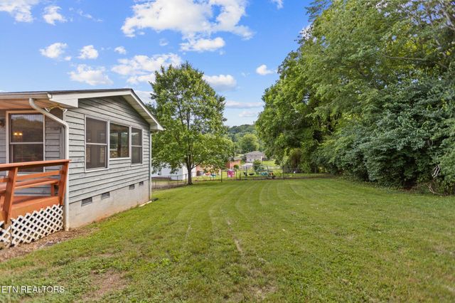 1025 Lancewood Drive, Knoxville, TN 37920