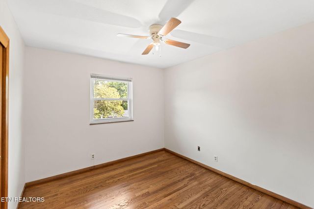 1025 Lancewood Drive, Knoxville, TN 37920