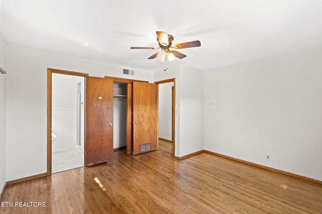 1025 Lancewood Drive, Knoxville, TN 37920
