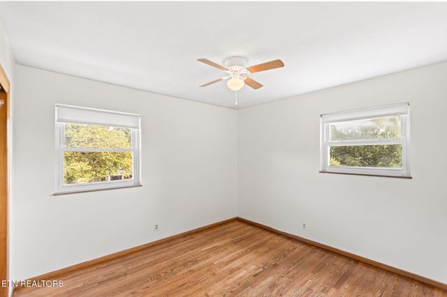 1025 Lancewood Drive, Knoxville, TN 37920