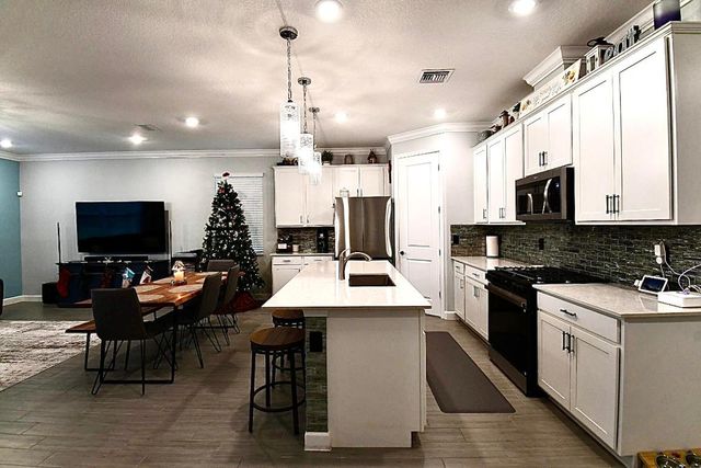 408 SE Mulberry Way, Port St. Lucie, Port St Lucie, FL 34984