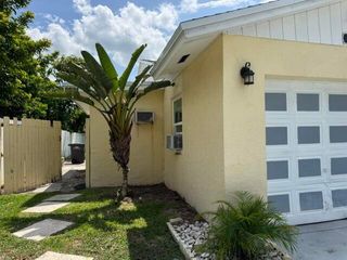 1800 PINEHURST Drive 1, West Palm Beach, FL 33407