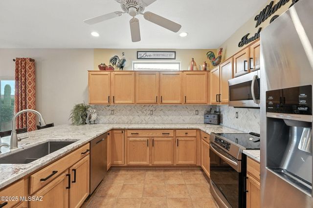 2323 S Via Pompilo, Green Valley, AZ 85614