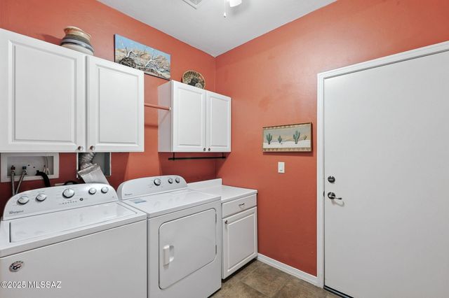 2323 S Via Pompilo, Green Valley, AZ 85614