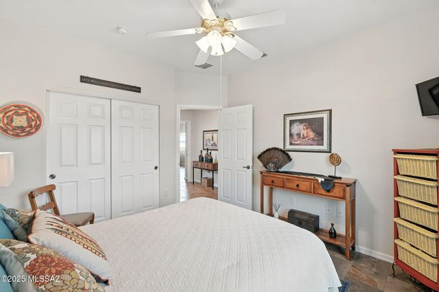 2323 S Via Pompilo, Green Valley, AZ 85614