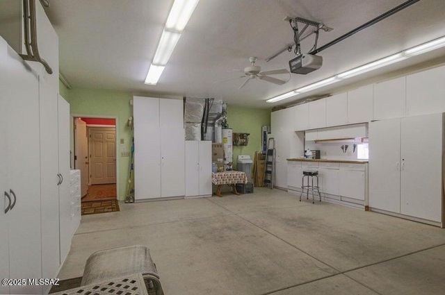 2323 S Via Pompilo, Green Valley, AZ 85614