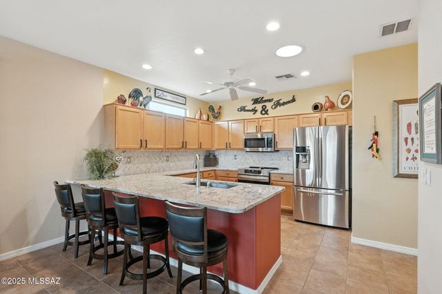 2323 S Via Pompilo, Green Valley, AZ 85614