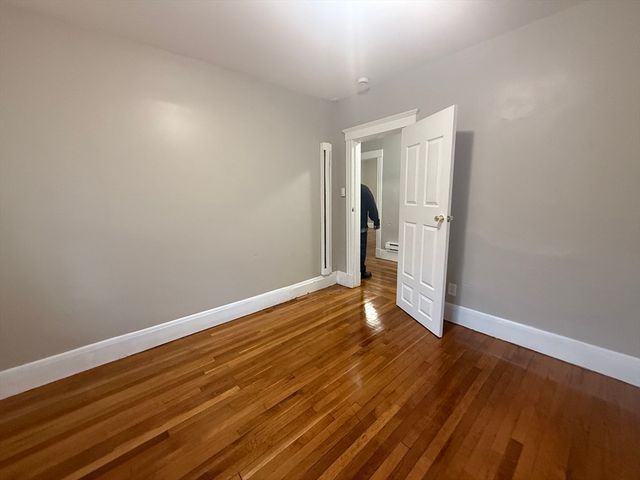 135-137 Lawton Ave 6, Lynn, MA 01902