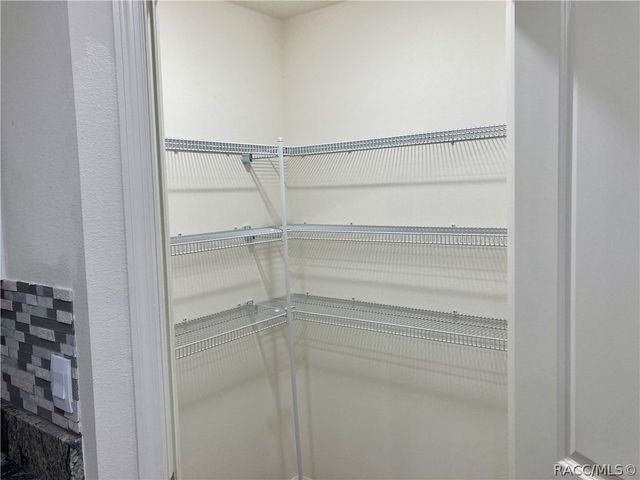 614 W Fairways View Drive, Beverly Hills, FL 34465