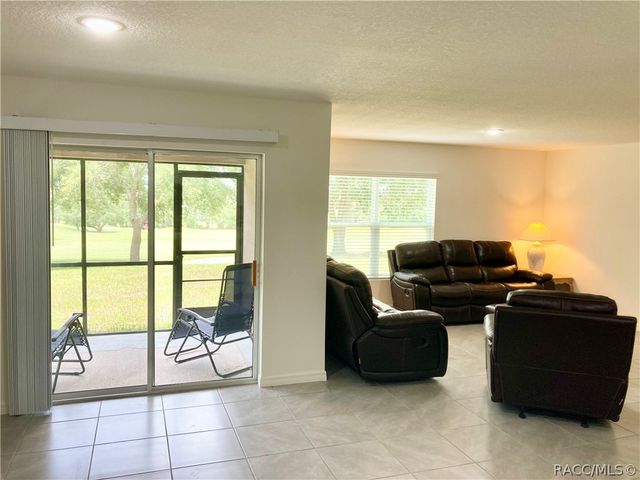 614 W Fairways View Drive, Beverly Hills, FL 34465