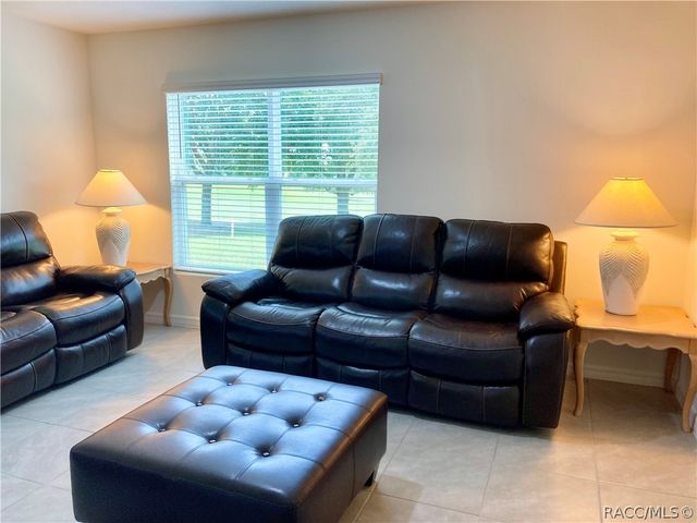 614 W Fairways View Drive, Beverly Hills, FL 34465