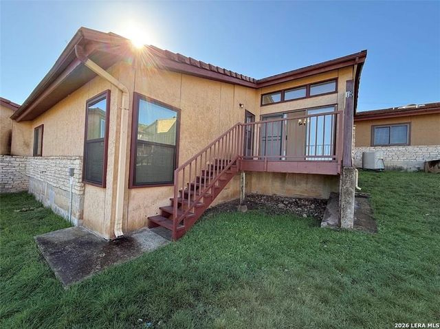 116 Campbell Dr Unit 16, Canyon Lake, TX 78133