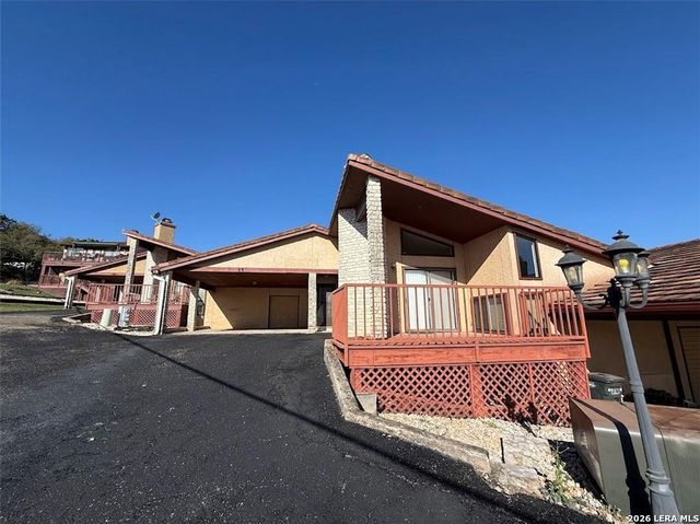 116 Campbell Dr Unit 16, Canyon Lake, TX 78133