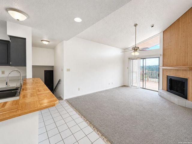 116 Campbell Dr Unit 16, Canyon Lake, TX 78133