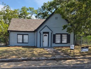 522 N Austin Avenue, Denison, TX 75020
