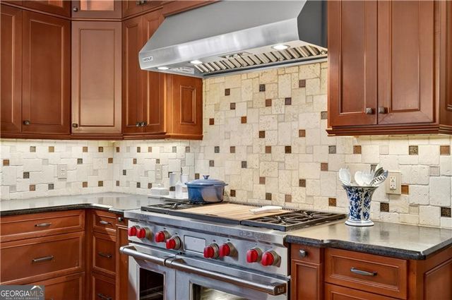 465 Thornwyck Trail, Roswell, GA 30076