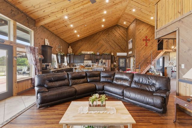 4400 Blue Ridge Farms Road, Blue Ridge, TX 75424
