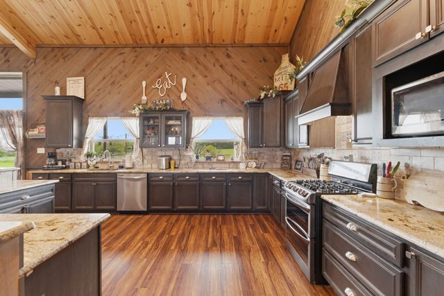 4400 Blue Ridge Farms Road, Blue Ridge, TX 75424