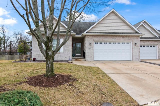 2216 Charlack Avenue, Springfield, IL 62704