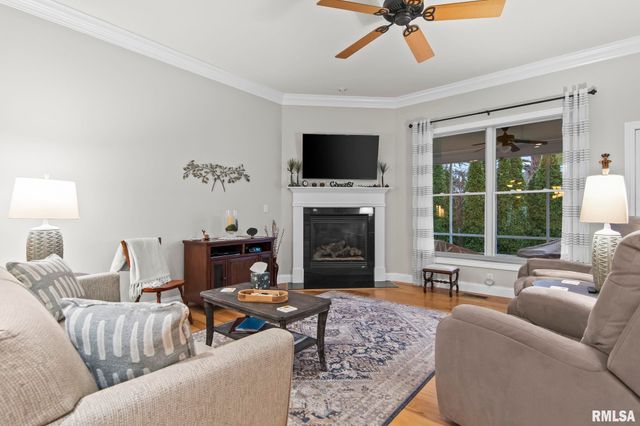 2216 Charlack Avenue, Springfield, IL 62704