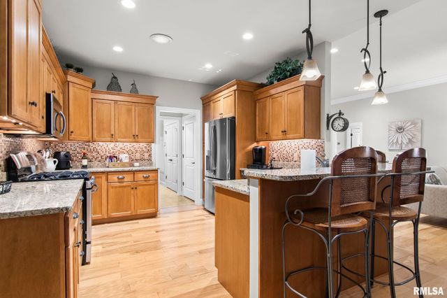 2216 Charlack Avenue, Springfield, IL 62704